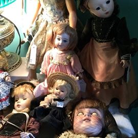 Collection of vintage dolls.