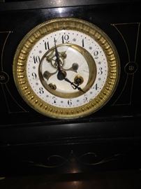 Mantel clock