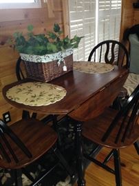 Drop leaf breakfast table & 4 chairs