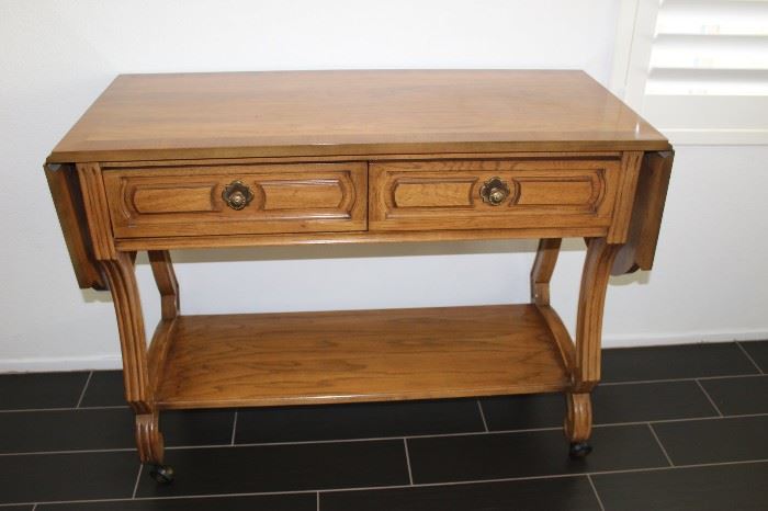 Vintage Thomasville Buffet. Part of this beautiful set of dining room furniture!