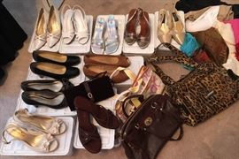 Ladies shoes size 8.5
&
Coach purses