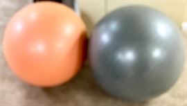 Large ergonomic Seat / exercise balls