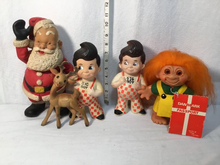  (5) Vintage Toys  http://www.ctonlineauctions.com/detail.asp?id=685493