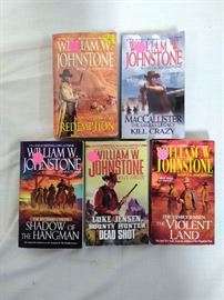  Group of 5 William W. Johnstone Novels  http://www.ctonlineauctions.com/detail.asp?id=685593