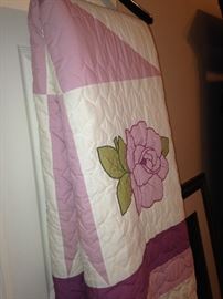 Rose pattern quilt
