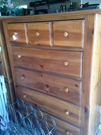 5-drawer chest