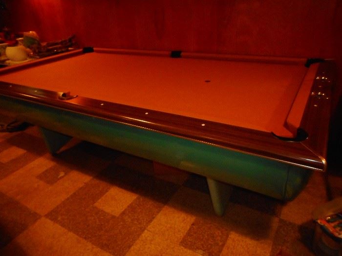 1950s Turquoise Metal AMF Pool Table.EXCELLENT CONDITION!! Sticks, Cover, Pool Balls all included. 