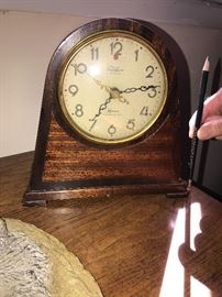 Vintage Revere Telechron clock