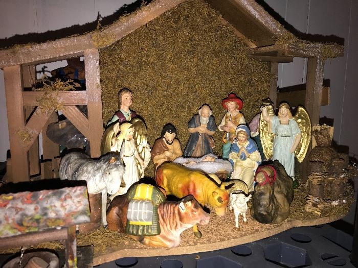 Vintage paper mâché nativity set (made in Italy)