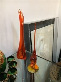 Viking glass vase and bird figurine