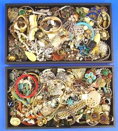 Costume jewelry lots