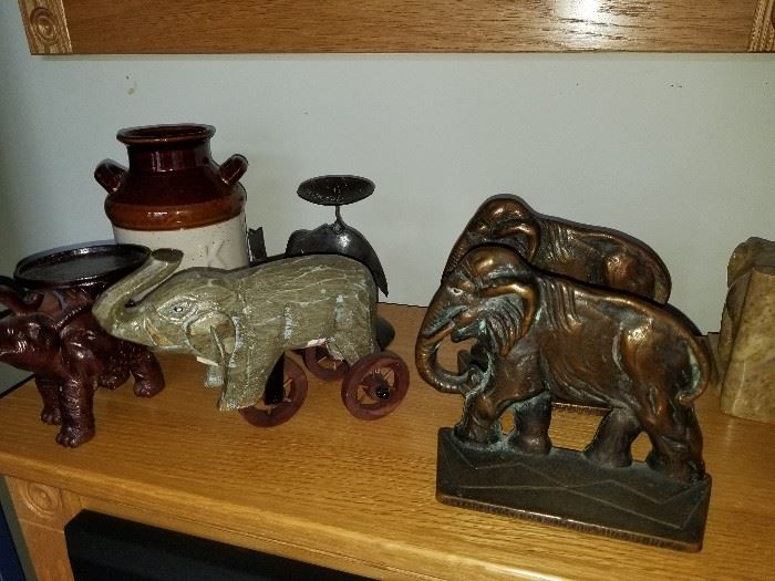 Elephant bookends
