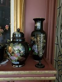 GInger jar and vase