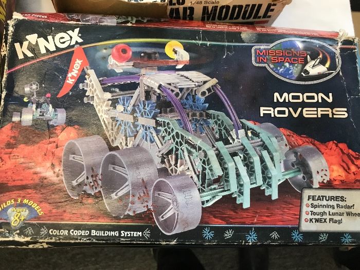 K Nex moon rovers