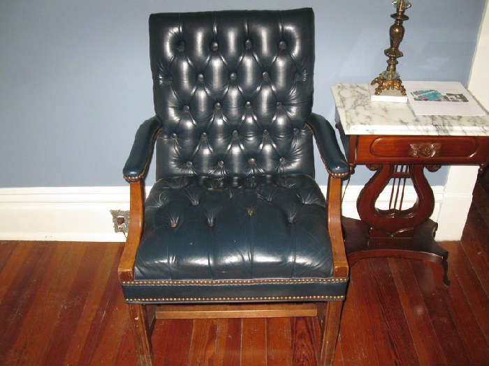leather type chair 