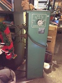 SPOT WELDER