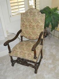 Early 1900s Antique chair with horse hair