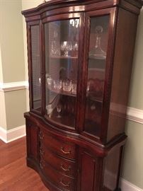  Beautiful mahogany China cabinet just the right size 