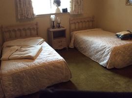 Cute Drexel bedroom twin set and night stand