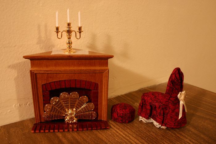 Miniature Old Timey Guest Room  http://www.ctonlineauctions.com/detail.asp?id=682972