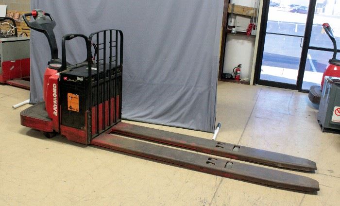 Raymond 8400 Ride Along Electric Pallet Jack w/ Hobart Charger, 8 Ft Forks, 6000 Lbs Capacity, 24V, 2888 Hours, SN# 840-07-74919