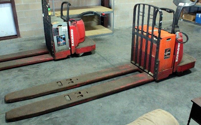 Raymond Model 8400 Ride Along Electric Pallet Jack w/ Charger, 8 Ft Forks, 6000 Lbs Capacity, 24V, 2895 Hrs, SN# 840-08-76420