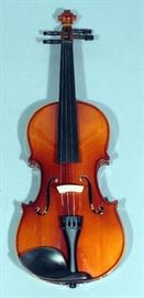 Cecillo Mendini MV400 4/4 Full Size Violin with Case, 2 Bows, Rosin, Extra Bridge and Strings