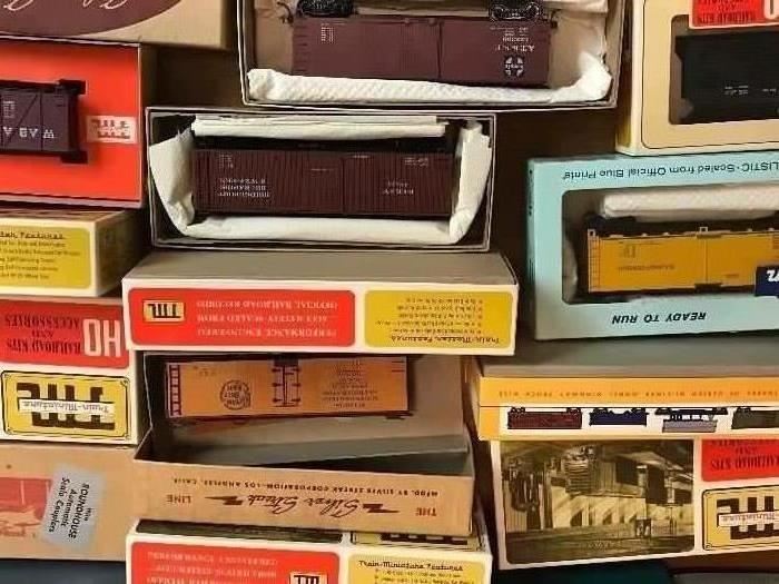 Boxes & Boxes of Vintage HO trains, excellent condition