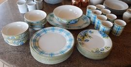 Lenox "Southern Gatherings" - Eight 4-Piece Place Settings - Serving Bowl and Platter