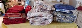 Comforter Sets and Blankets
