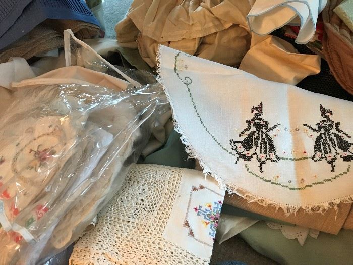 Lots of Vintage Linens