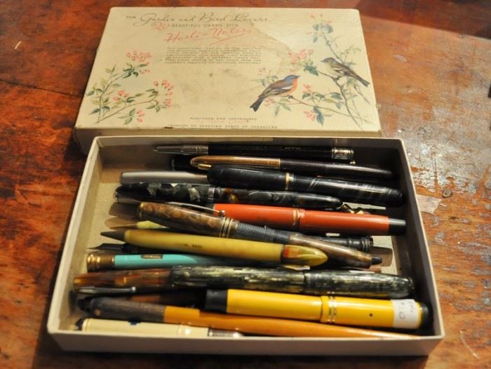 Mechanical pencils, writing instruments.