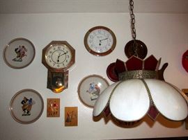 Working Clocks and Wall Accessories