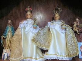 Close up of Infant of Prague Statues