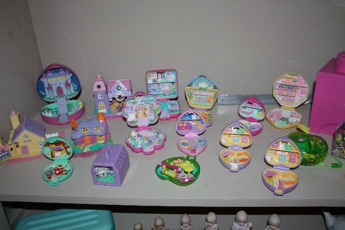 Large selection of Polly Pocket toys