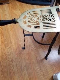 Vintage and antique accessories