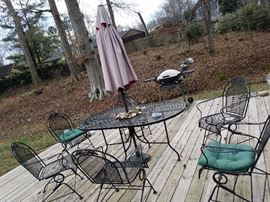 Outdoor table and chairs