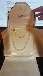 Cultered Cream Colored Purls