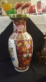 Large Floor Vase Oriental Moriagi