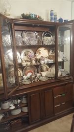 Mid Century Modern Broyhill Emphasis Collection Premier Sideboard/Credenza/Buffet/Cabinet/Hutch, Assorted Collectibles