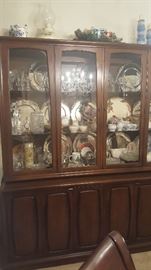 Mid Century Modern Broyhill Emphasis Collection Premier Sideboard/Credenza/Buffet/Cabinet/Hutch