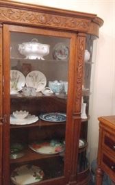 China Cabinet Family Item used to for Display