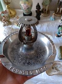 This piece is AWESOME!! Grinnell cigar ashtray! Very collectible!
