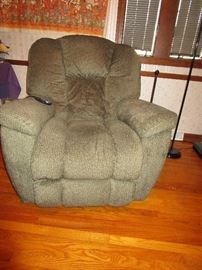 Lazy Boy Maverick Power Electric Recliner chair works great and fairly new