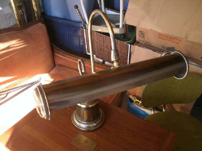 MID-CENTURY BRASS BANKERS LAMP