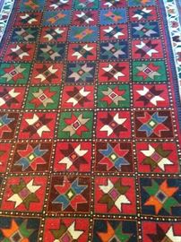 Persian Baktiari rug - 4 feet 9 inches x 9 feet 5 inches