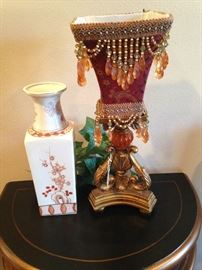 Unique lamp; Asian vase