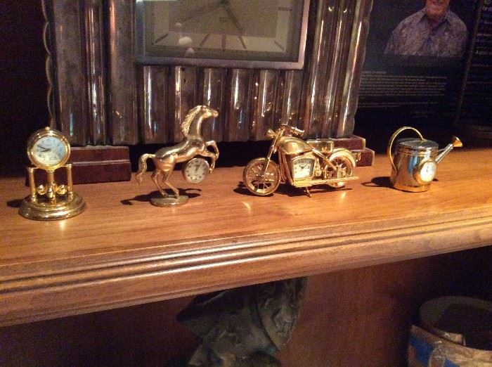 Sweet miniature clocks