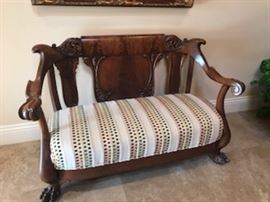 Gorgeous Settee