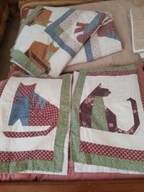 Cat quilt with shams